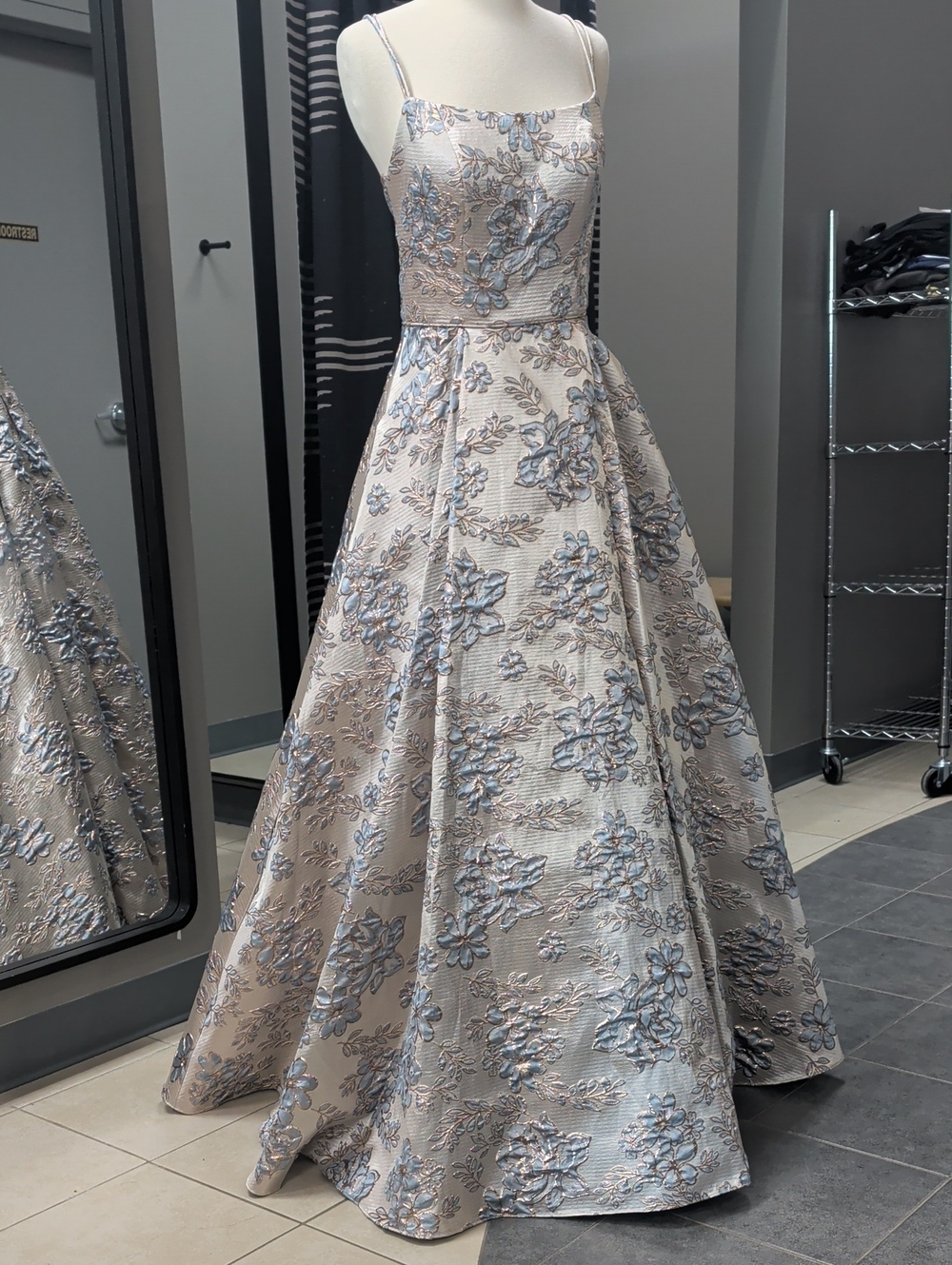 Blondie Nites Metallic Brocade Double Spaghetti Strap Ball Gown Size 5